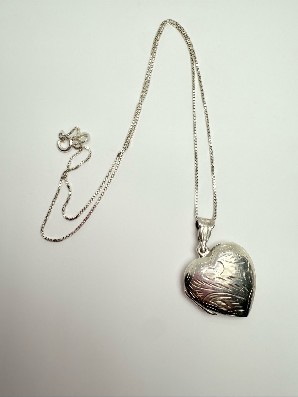 Vintage Italian Sterling Silver Engraved Heart Locket Necklace 925